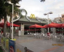 mcdonalds_amfithea_03